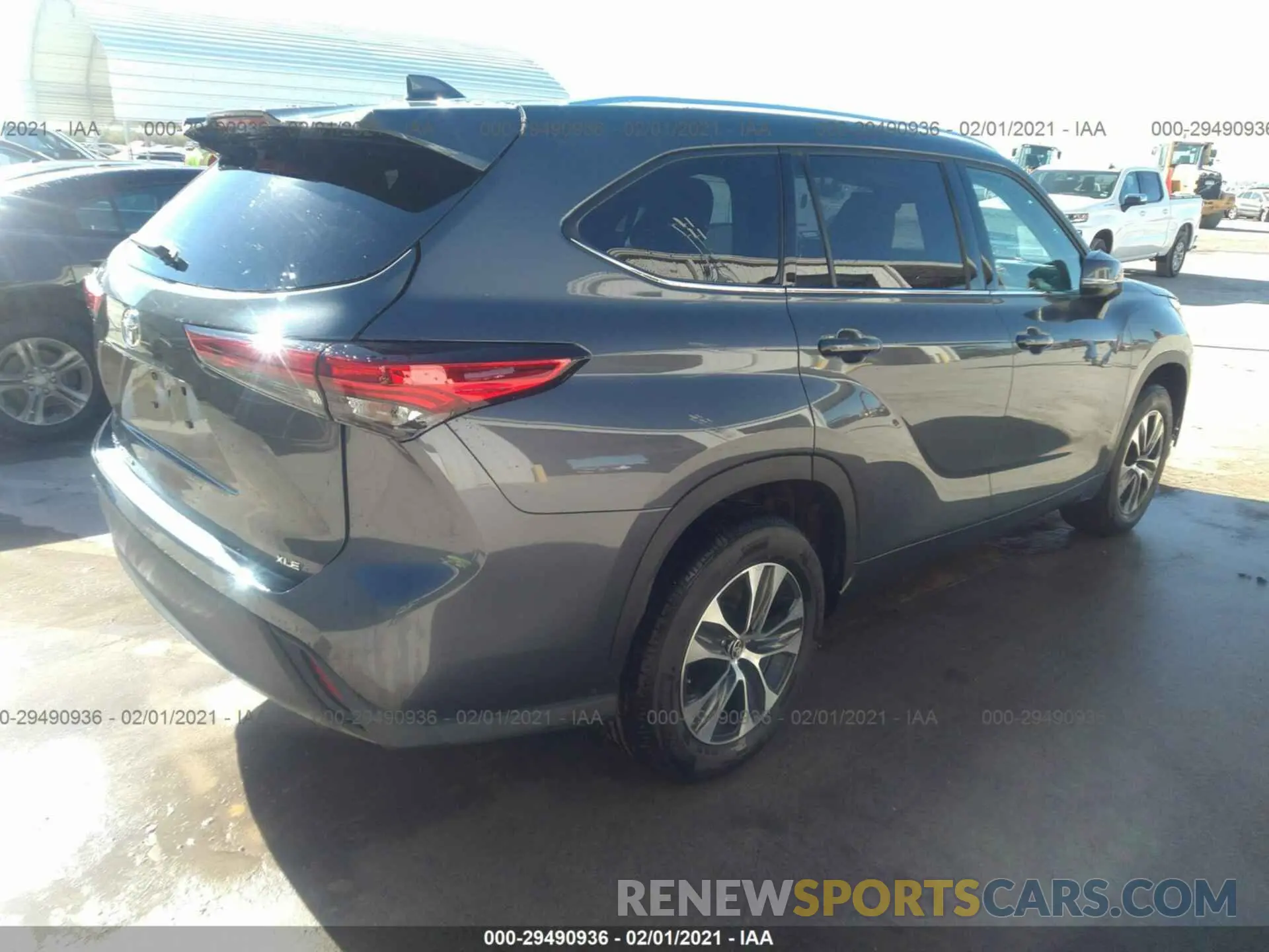 4 Photograph of a damaged car 5TDGZRAH6MS515889 TOYOTA HIGHLANDER 2021