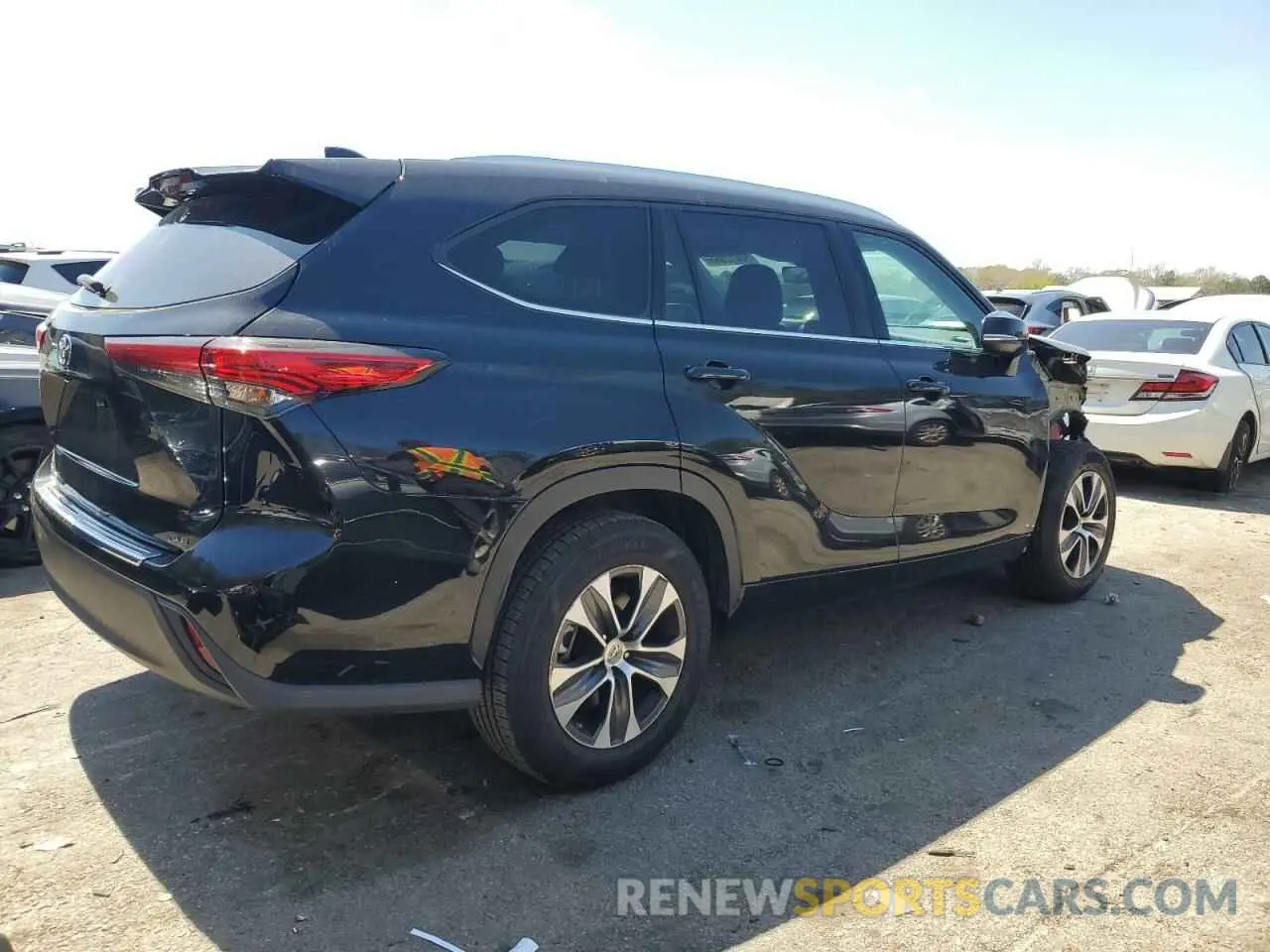 3 Photograph of a damaged car 5TDGZRAH6MS525371 TOYOTA HIGHLANDER 2021