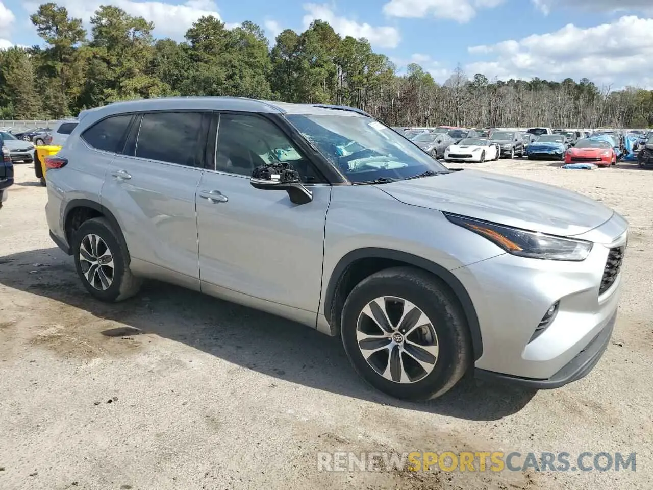 4 Photograph of a damaged car 5TDGZRAH8MS034980 TOYOTA HIGHLANDER 2021