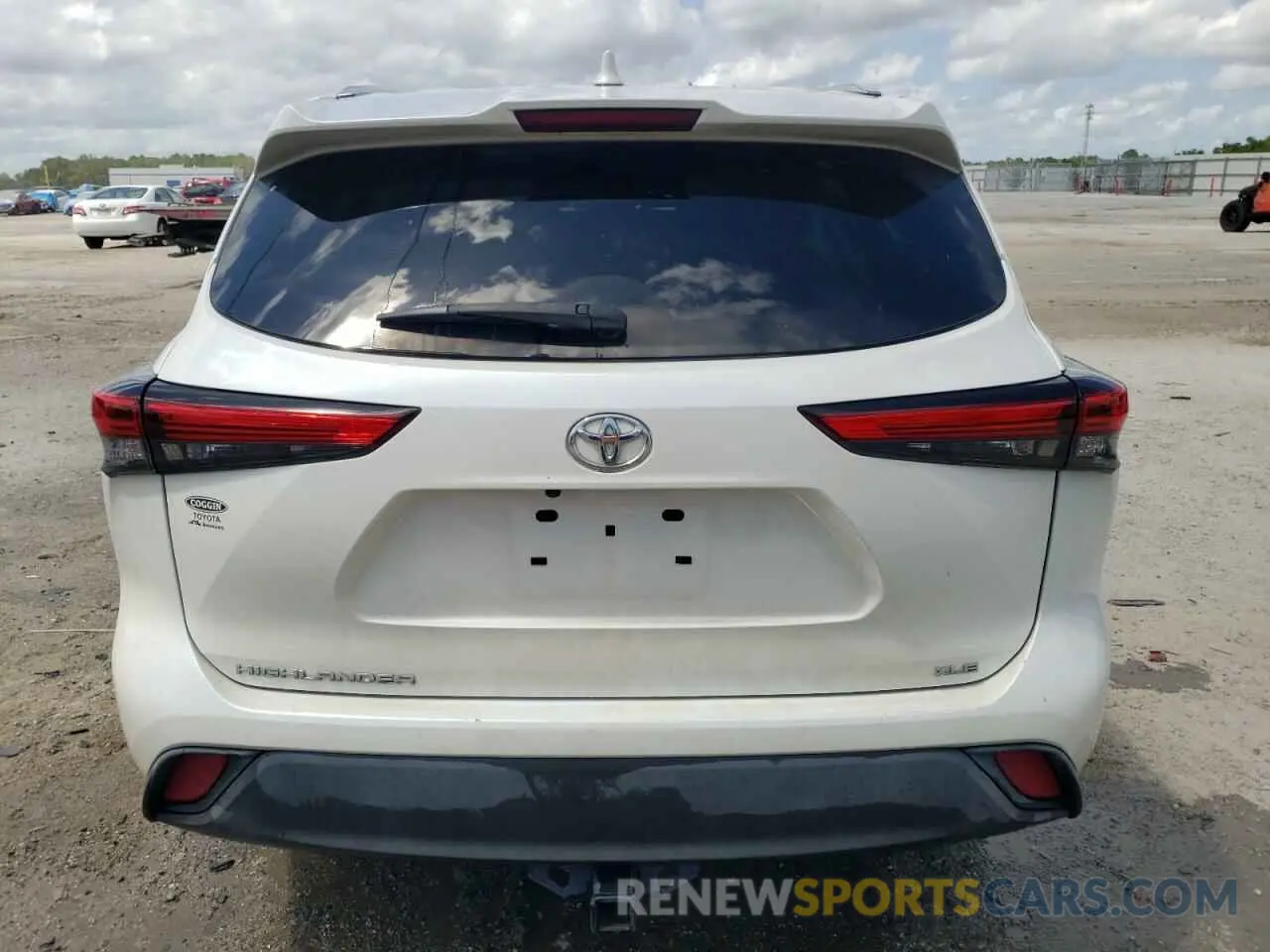 6 Photograph of a damaged car 5TDGZRAH9MS058124 TOYOTA HIGHLANDER 2021