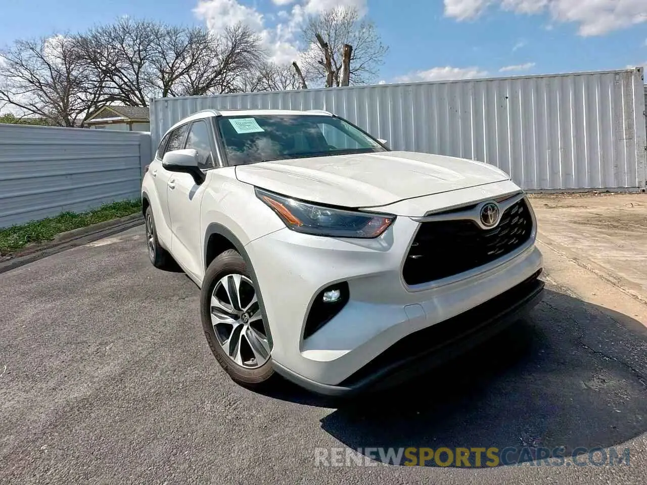 1 Photograph of a damaged car 5TDGZRAHXMS523834 TOYOTA HIGHLANDER 2021
