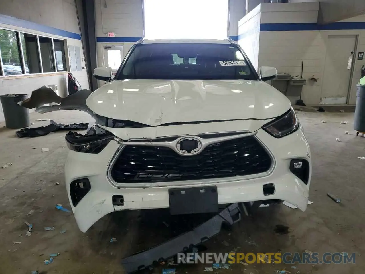 5 Photograph of a damaged car 5TDGZRBH1MS057578 TOYOTA HIGHLANDER 2021