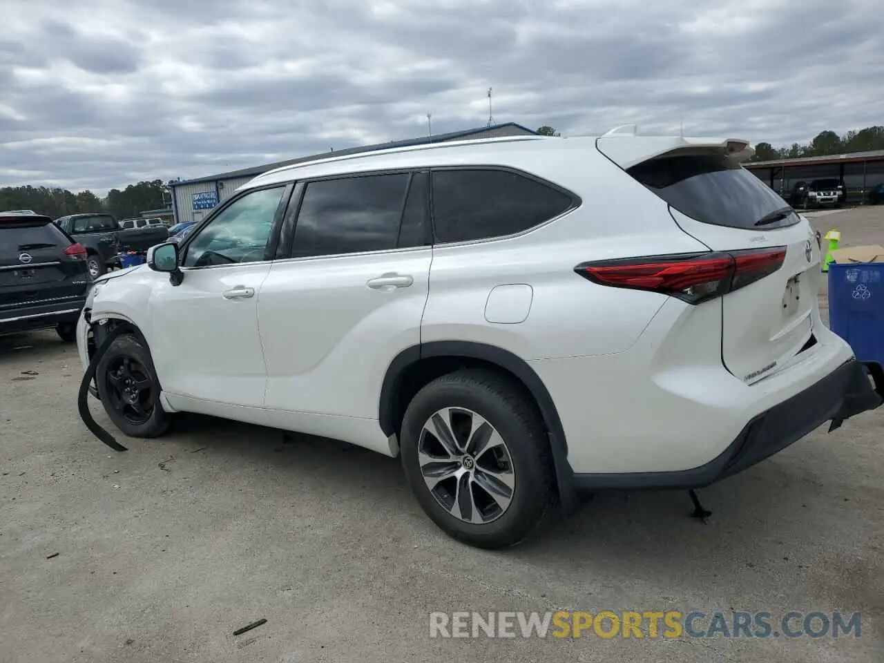 2 Photograph of a damaged car 5TDGZRBH1MS058326 TOYOTA HIGHLANDER 2021