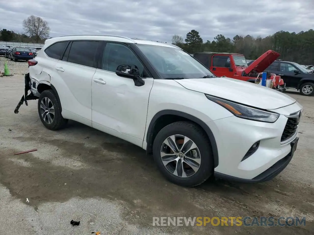 4 Photograph of a damaged car 5TDGZRBH1MS058326 TOYOTA HIGHLANDER 2021