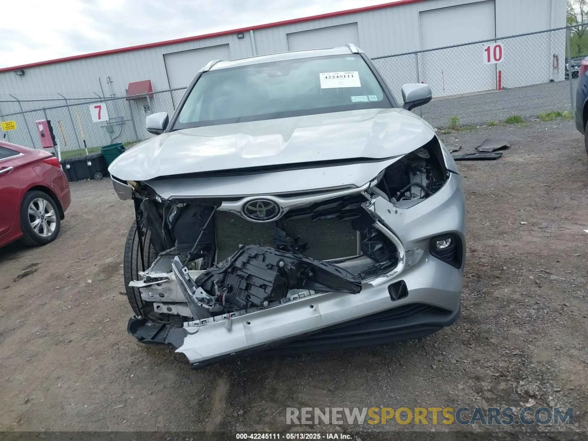 13 Photograph of a damaged car 5TDGZRBH2MS106593 TOYOTA HIGHLANDER 2021