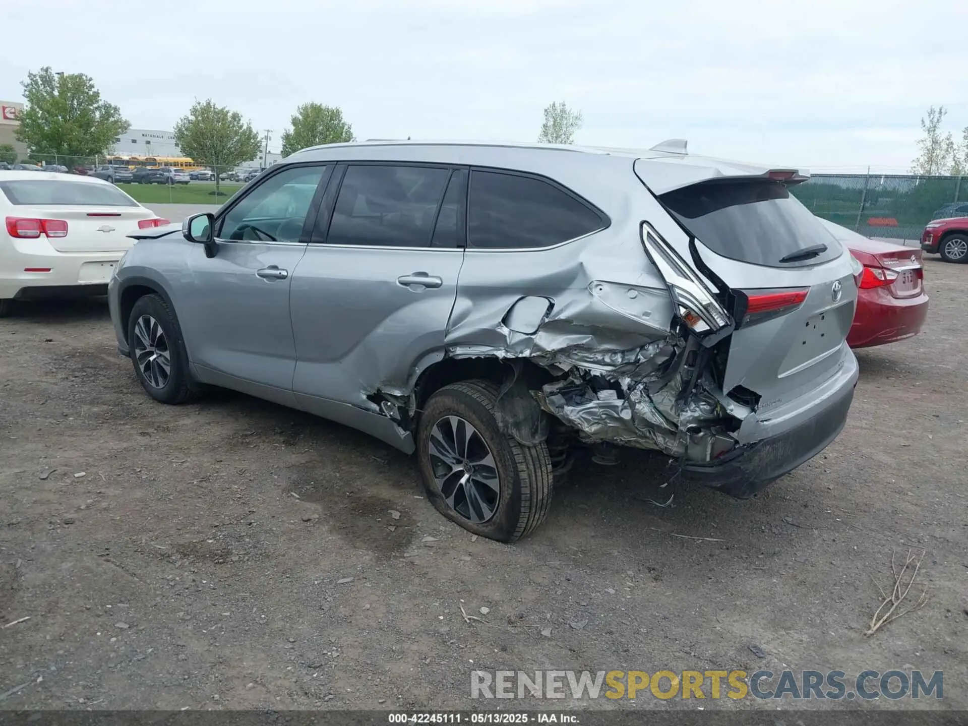 3 Photograph of a damaged car 5TDGZRBH2MS106593 TOYOTA HIGHLANDER 2021