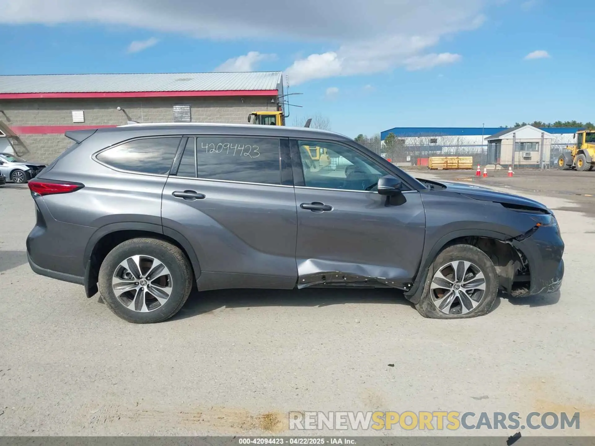 13 Photograph of a damaged car 5TDGZRBH2MS127119 TOYOTA HIGHLANDER 2021