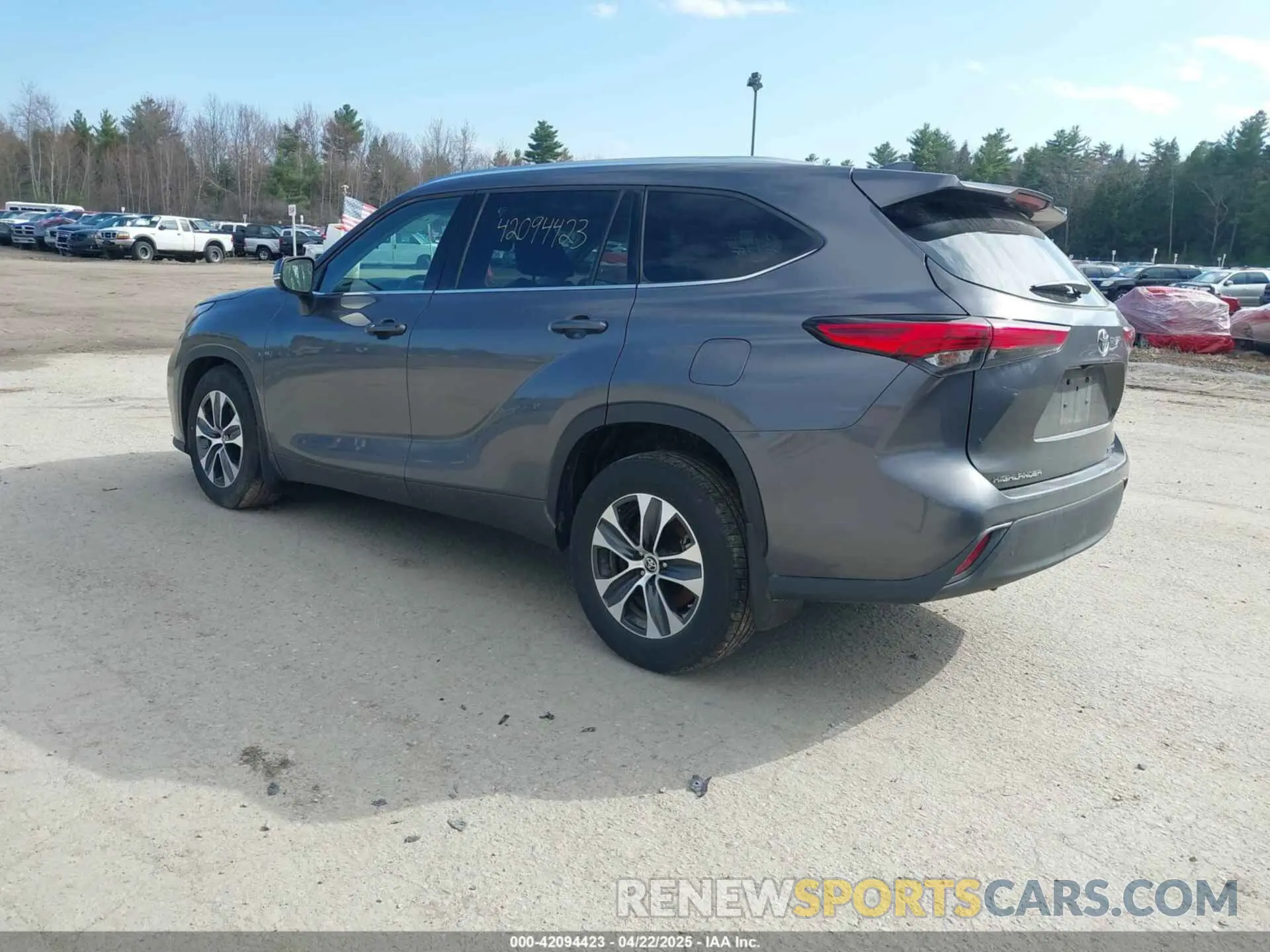3 Photograph of a damaged car 5TDGZRBH2MS127119 TOYOTA HIGHLANDER 2021