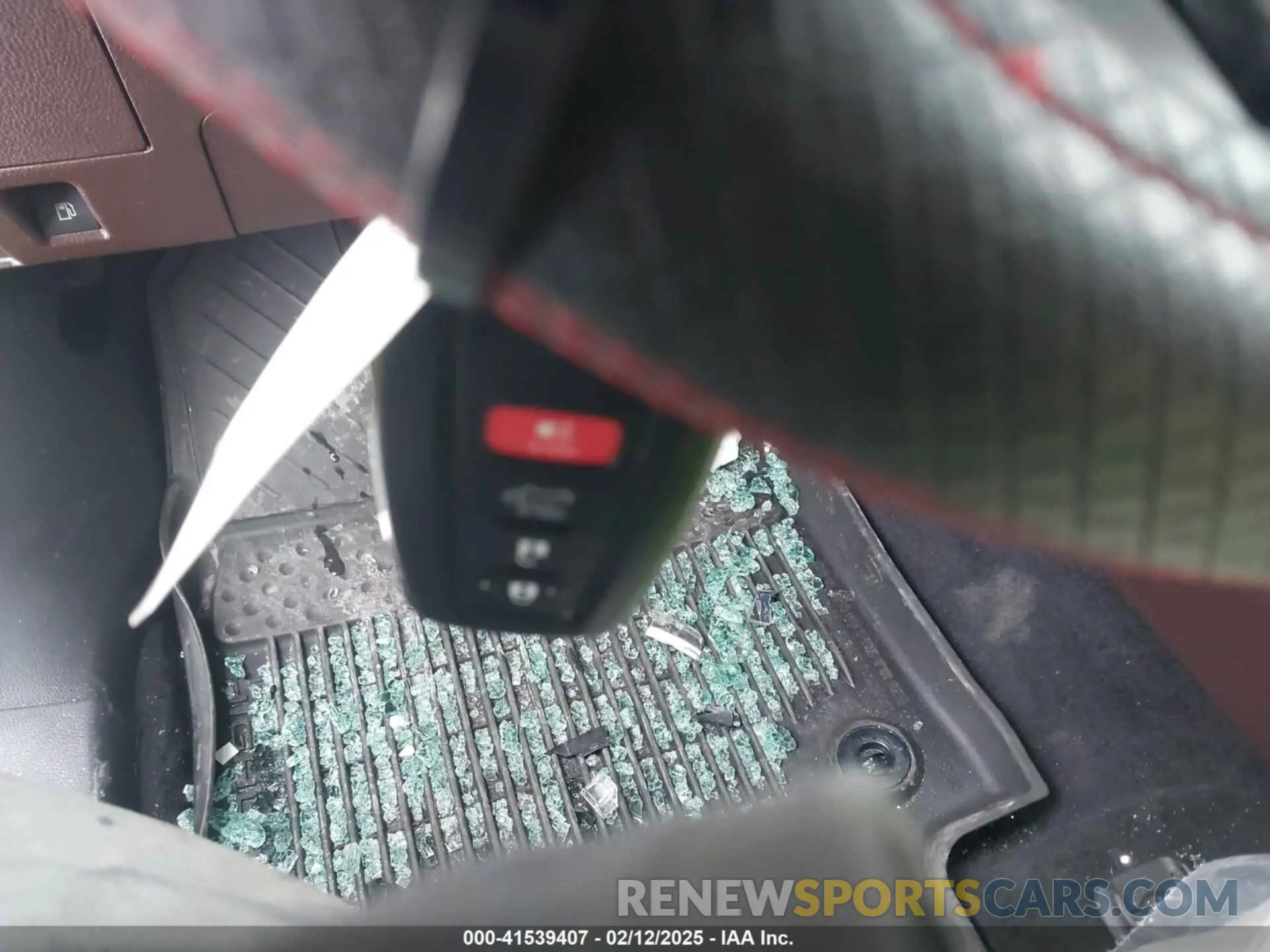 11 Photograph of a damaged car 5TDGZRBH2MS135110 TOYOTA HIGHLANDER 2021