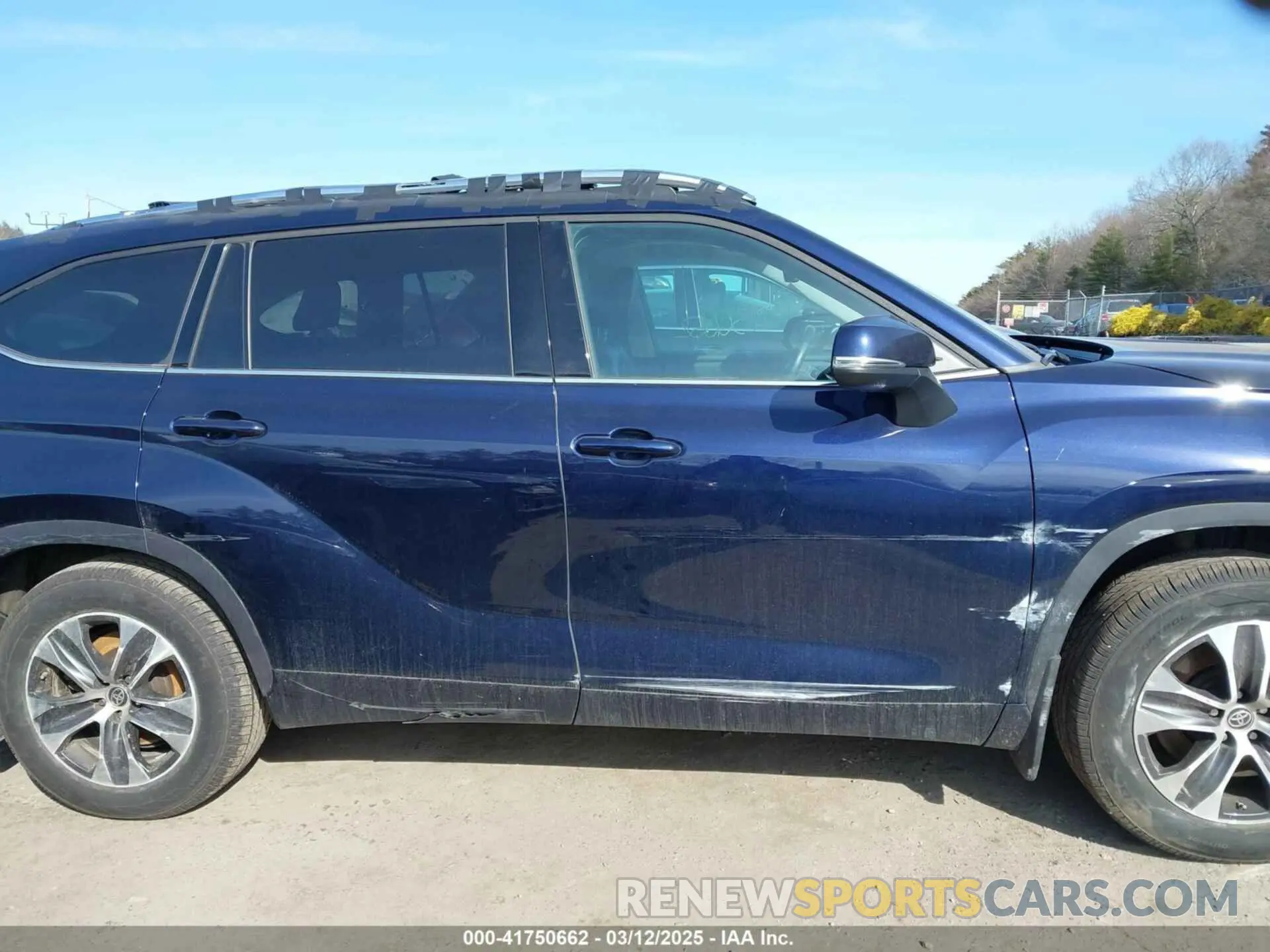 13 Photograph of a damaged car 5TDGZRBH2MS142347 TOYOTA HIGHLANDER 2021