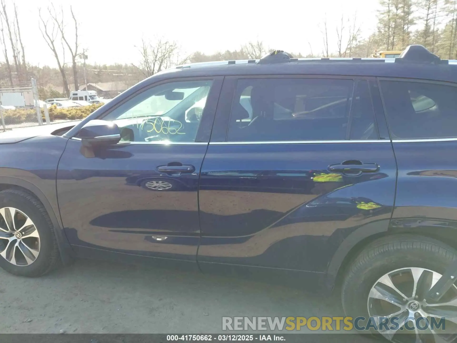 14 Photograph of a damaged car 5TDGZRBH2MS142347 TOYOTA HIGHLANDER 2021