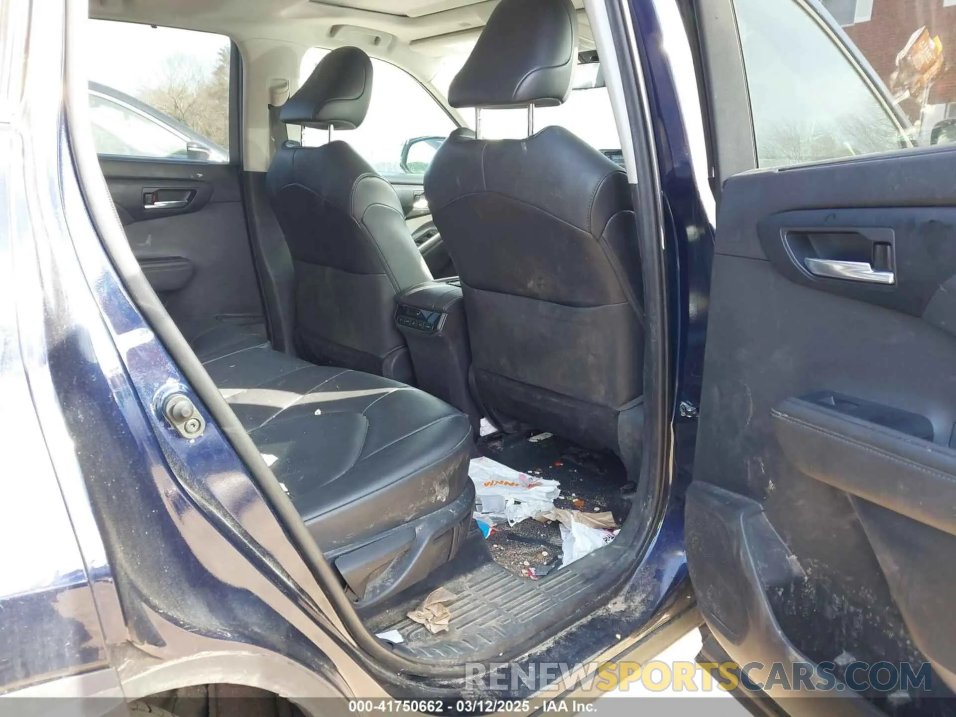 8 Photograph of a damaged car 5TDGZRBH2MS142347 TOYOTA HIGHLANDER 2021