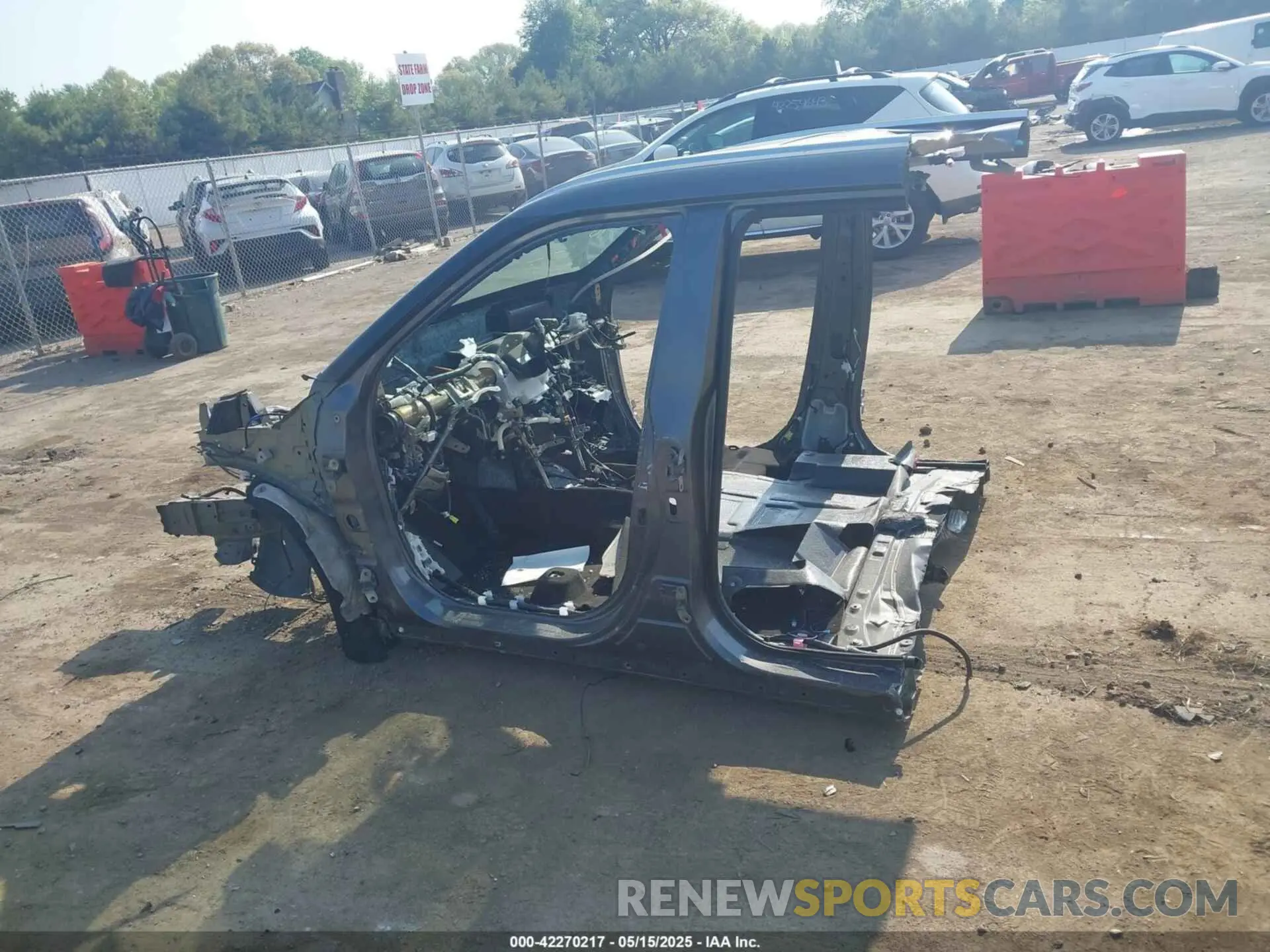 13 Photograph of a damaged car 5TDGZRBH3MS533765 TOYOTA HIGHLANDER 2021
