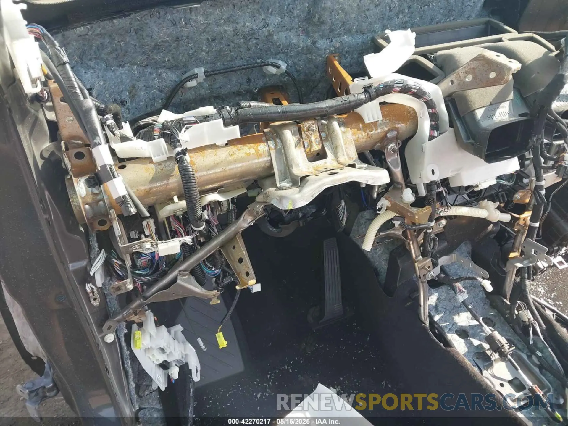 14 Photograph of a damaged car 5TDGZRBH3MS533765 TOYOTA HIGHLANDER 2021