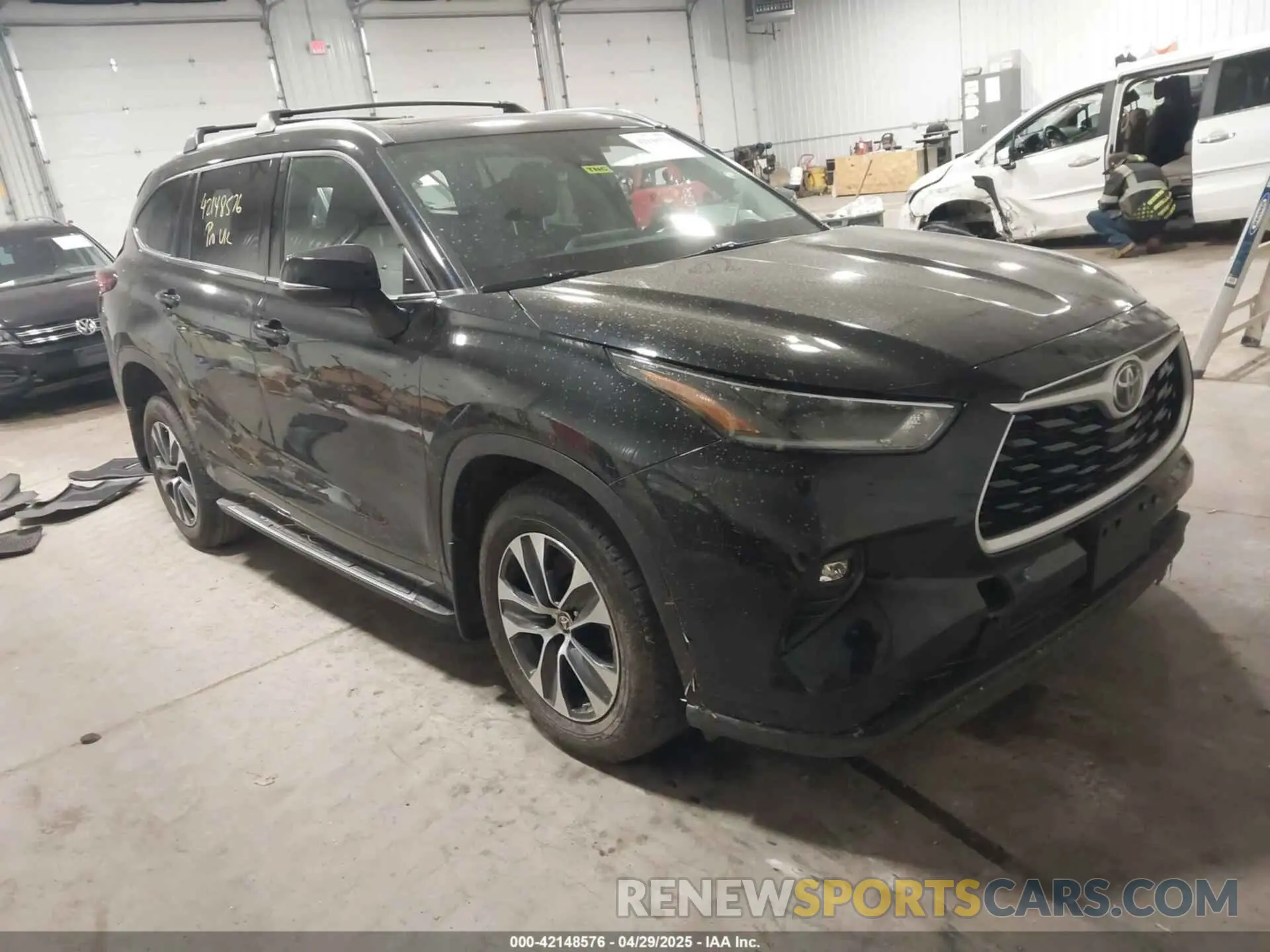 1 Photograph of a damaged car 5TDGZRBH3MS548427 TOYOTA HIGHLANDER 2021