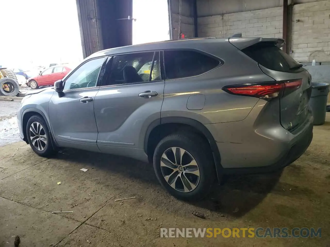 2 Фотография поврежденного автомобиля 5TDGZRBH4MS110077 TOYOTA HIGHLANDER 2021