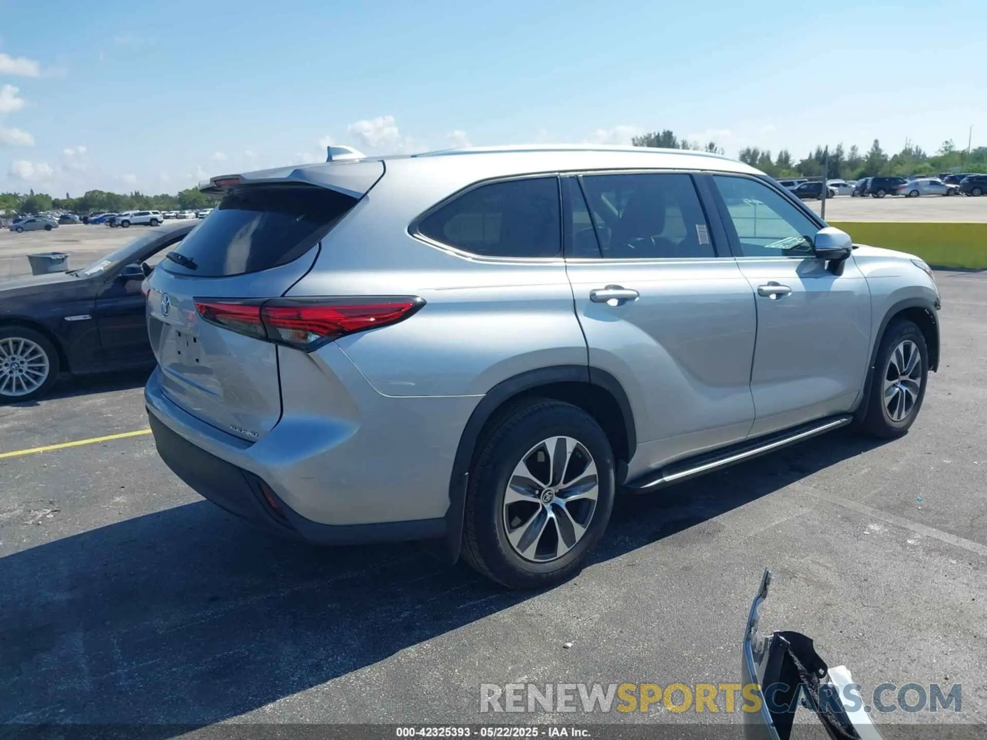 4 Фотография поврежденного автомобиля 5TDGZRBH5MS107849 TOYOTA HIGHLANDER 2021
