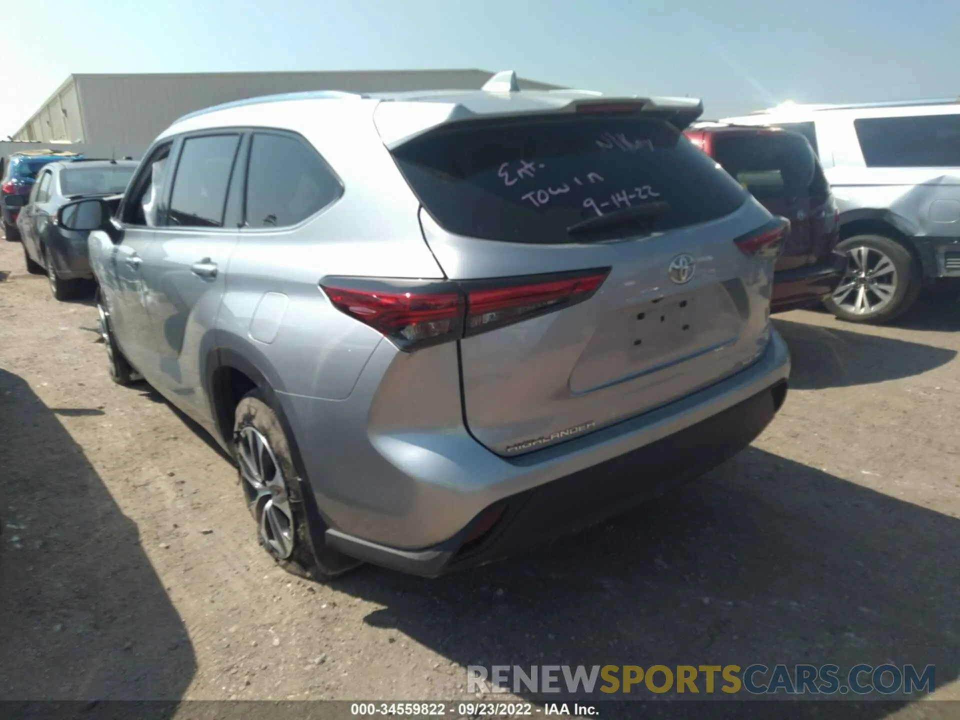 3 Фотография поврежденного автомобиля 5TDGZRBH5MS137966 TOYOTA HIGHLANDER 2021