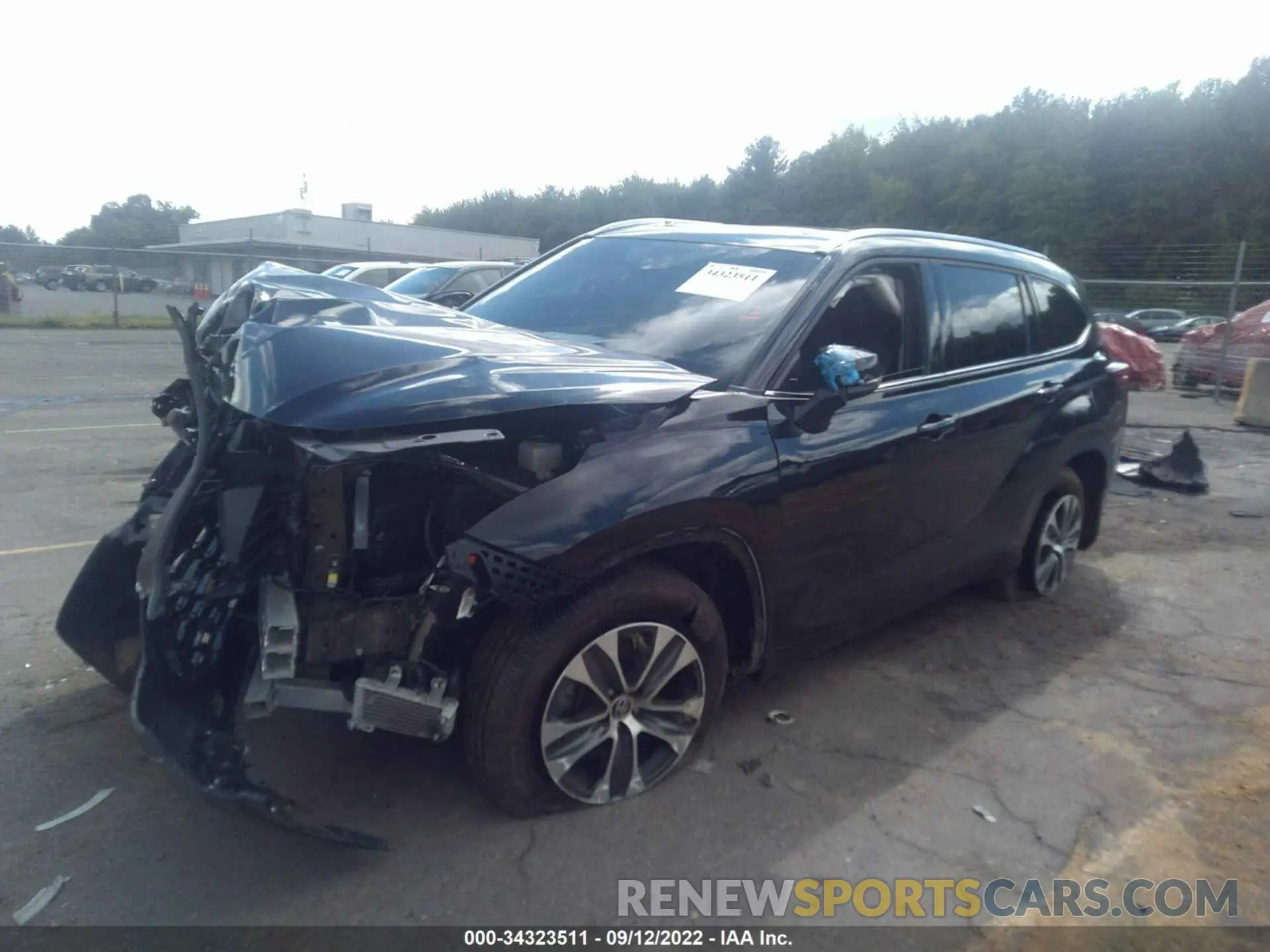 2 Photograph of a damaged car 5TDGZRBH5MS526848 TOYOTA HIGHLANDER 2021