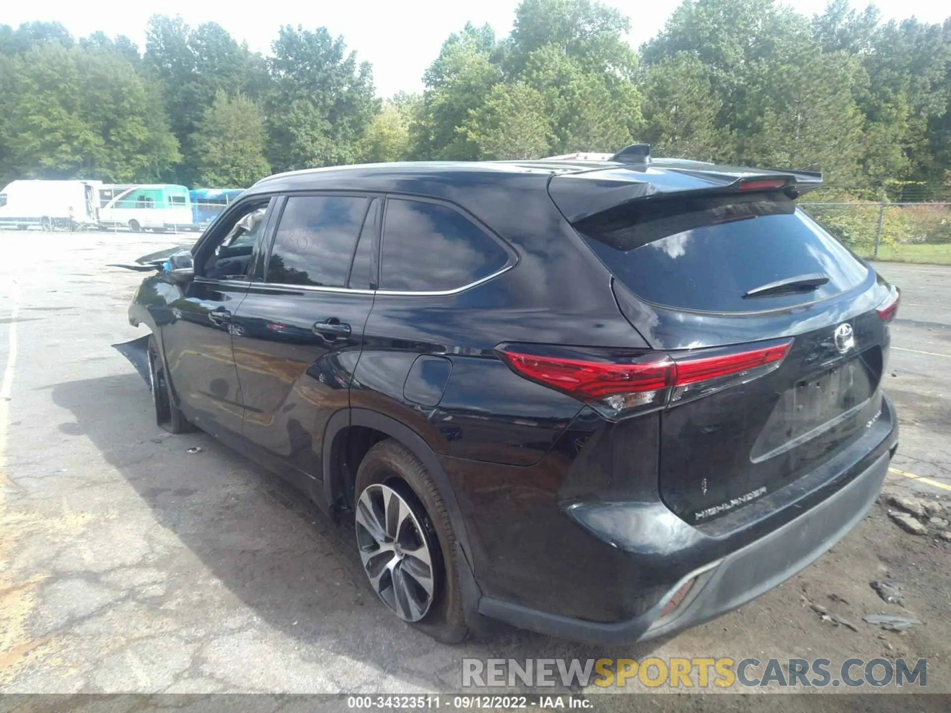 3 Photograph of a damaged car 5TDGZRBH5MS526848 TOYOTA HIGHLANDER 2021