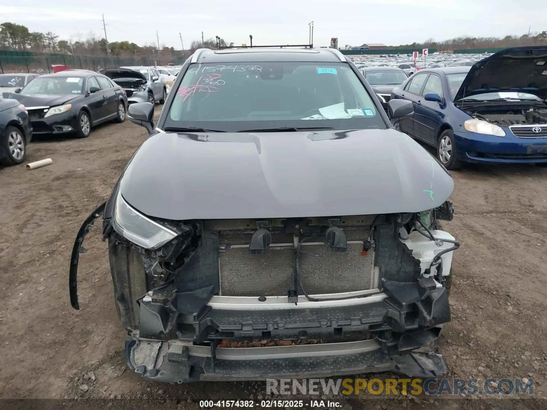 12 Photograph of a damaged car 5TDGZRBH6MS133358 TOYOTA HIGHLANDER 2021