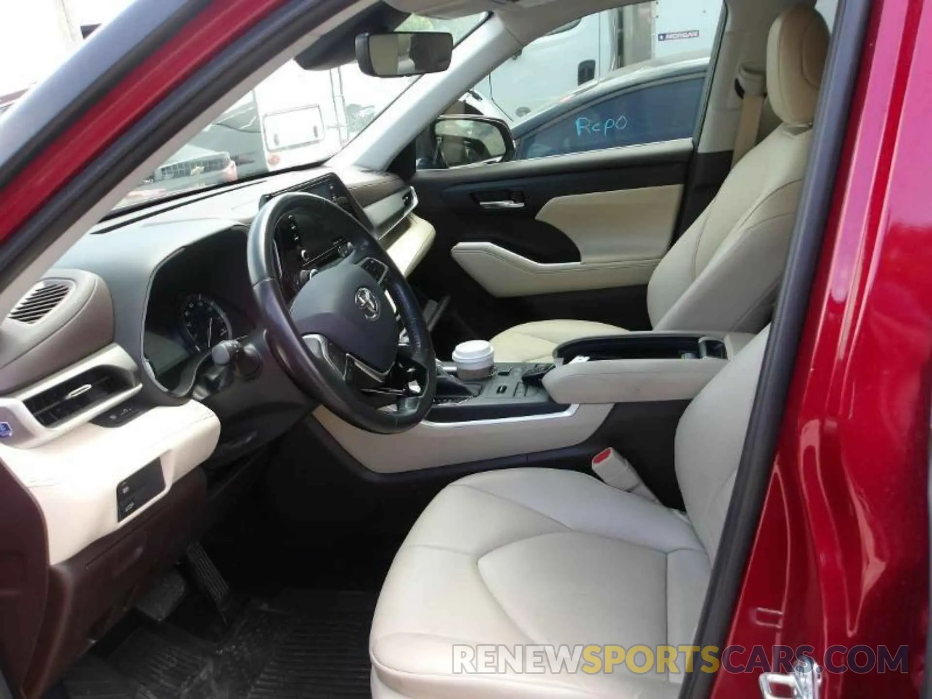 1 Фотография поврежденного автомобиля 5TDGZRBH6MS554982 TOYOTA HIGHLANDER 2021