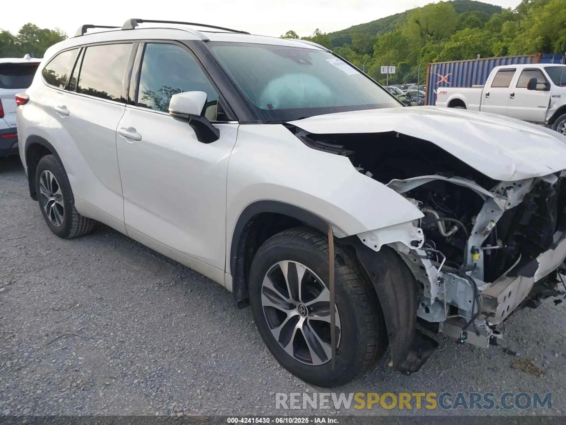 1 Фотография поврежденного автомобиля 5TDGZRBH7MS058721 TOYOTA HIGHLANDER 2021