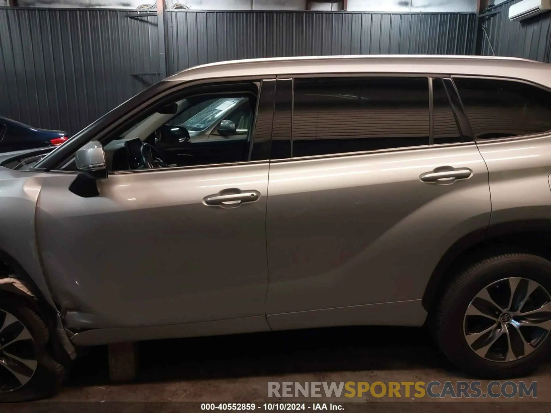 13 Photograph of a damaged car 5TDGZRBH7MS066690 TOYOTA HIGHLANDER 2021
