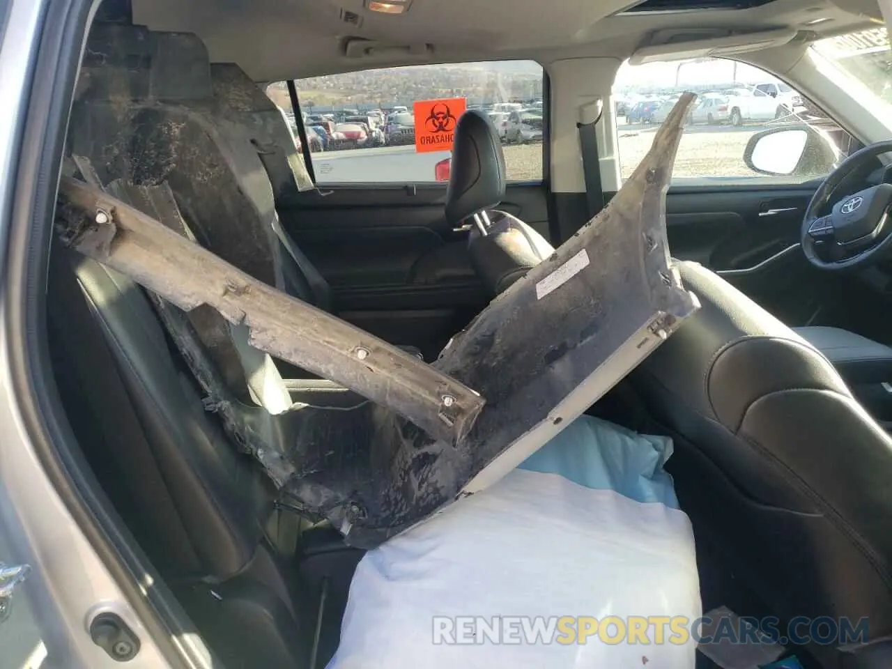 10 Photograph of a damaged car 5TDGZRBH7MS120294 TOYOTA HIGHLANDER 2021