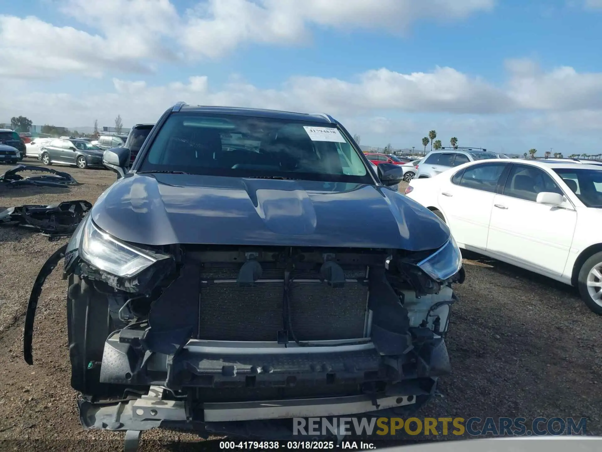 13 Photograph of a damaged car 5TDGZRBH7MS121493 TOYOTA HIGHLANDER 2021