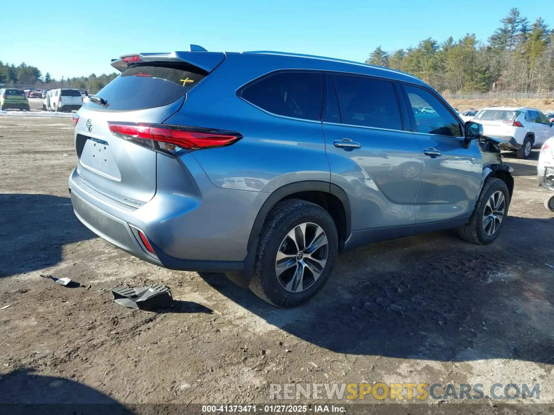 4 Photograph of a damaged car 5TDGZRBH7MS153893 TOYOTA HIGHLANDER 2021