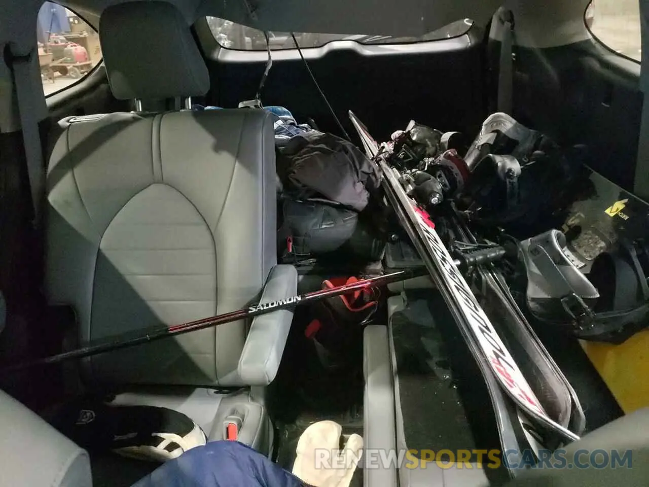 10 Photograph of a damaged car 5TDGZRBH7MS153909 TOYOTA HIGHLANDER 2021