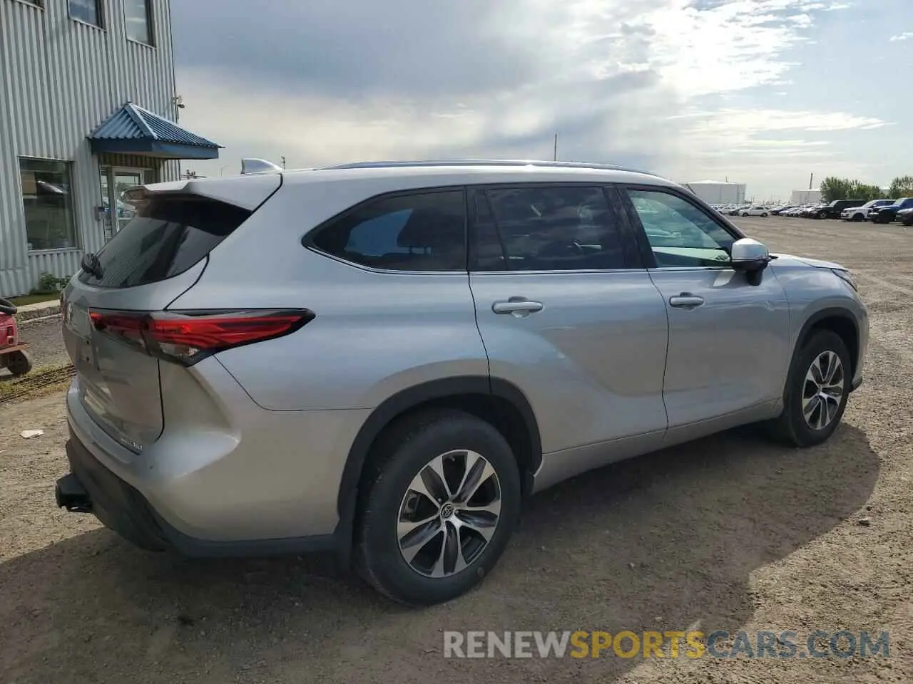 3 Photograph of a damaged car 5TDGZRBH7MS153909 TOYOTA HIGHLANDER 2021