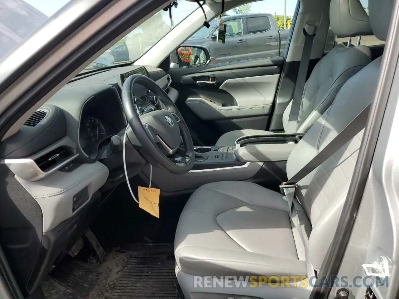 7 Photograph of a damaged car 5TDGZRBH7MS153909 TOYOTA HIGHLANDER 2021