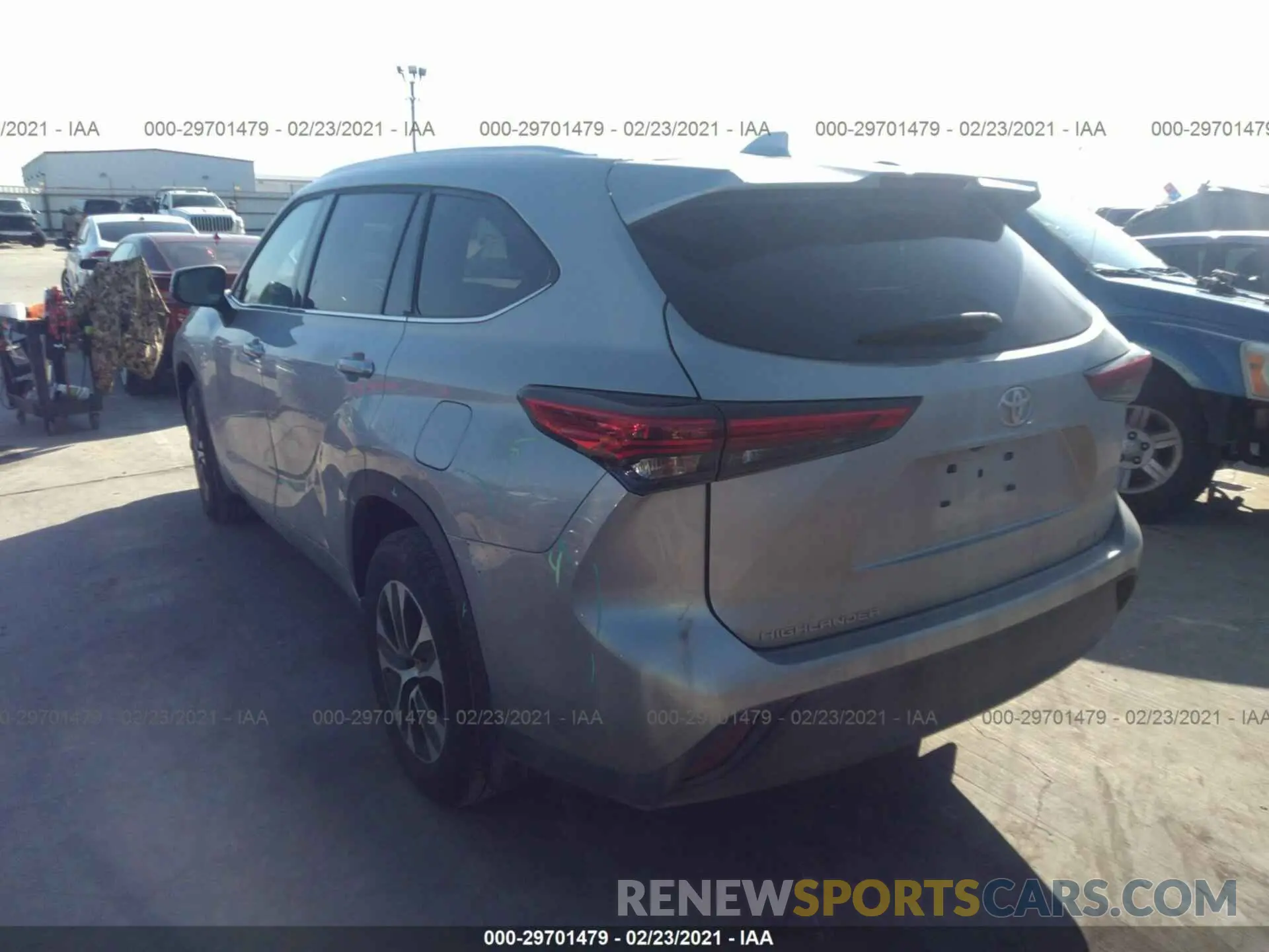 3 Photograph of a damaged car 5TDGZRBH7MS525314 TOYOTA HIGHLANDER 2021