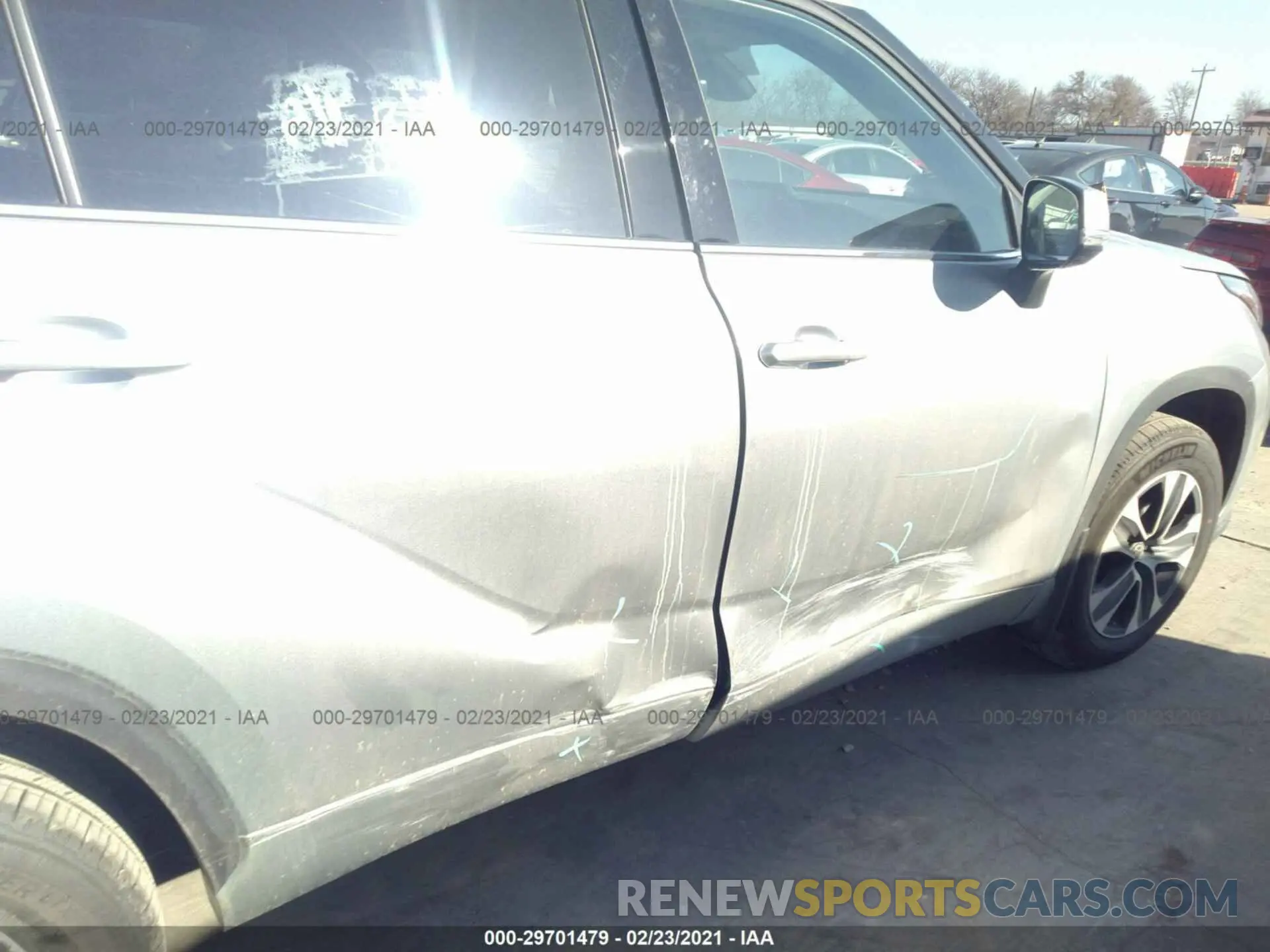 6 Photograph of a damaged car 5TDGZRBH7MS525314 TOYOTA HIGHLANDER 2021