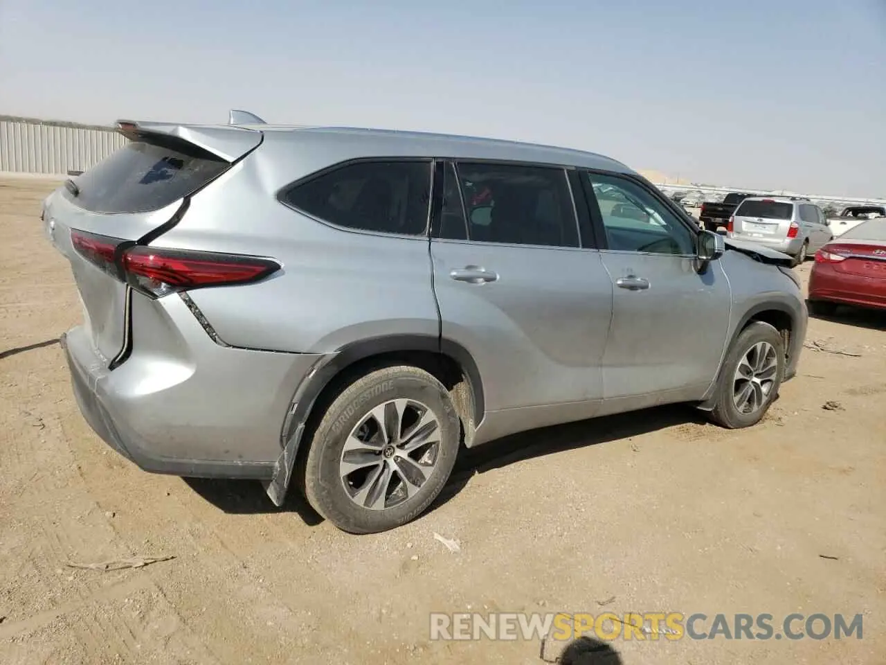 3 Photograph of a damaged car 5TDGZRBH8MS114424 TOYOTA HIGHLANDER 2021