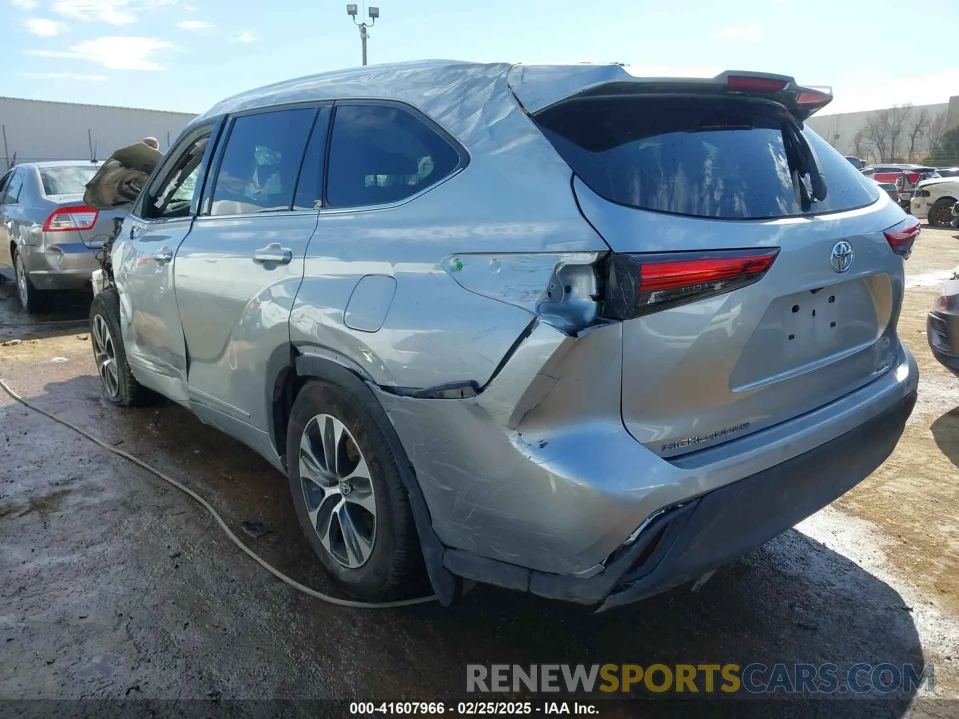 3 Фотография поврежденного автомобиля 5TDGZRBH8MS538038 TOYOTA HIGHLANDER 2021