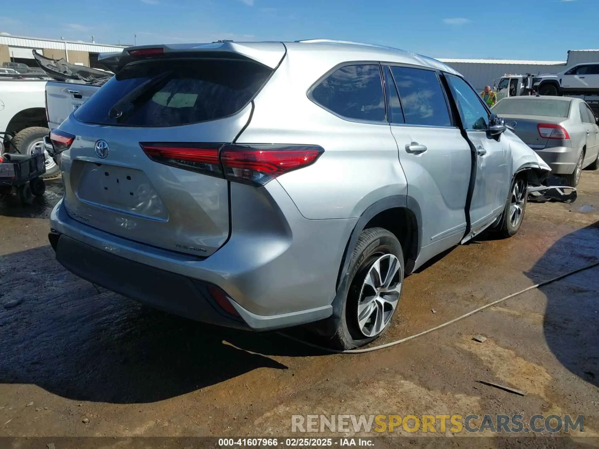 4 Фотография поврежденного автомобиля 5TDGZRBH8MS538038 TOYOTA HIGHLANDER 2021