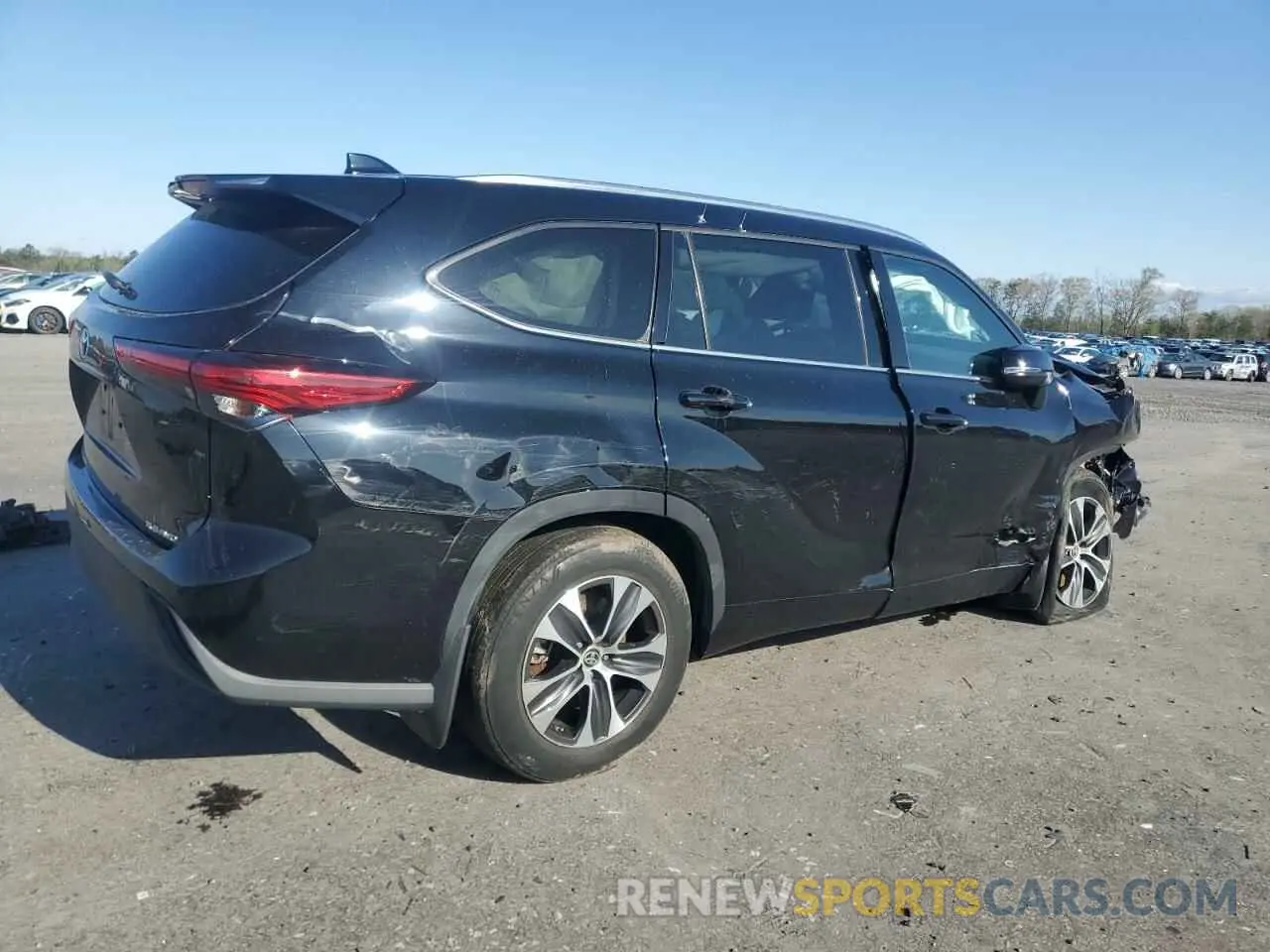 3 Photograph of a damaged car 5TDGZRBH8MS538668 TOYOTA HIGHLANDER 2021