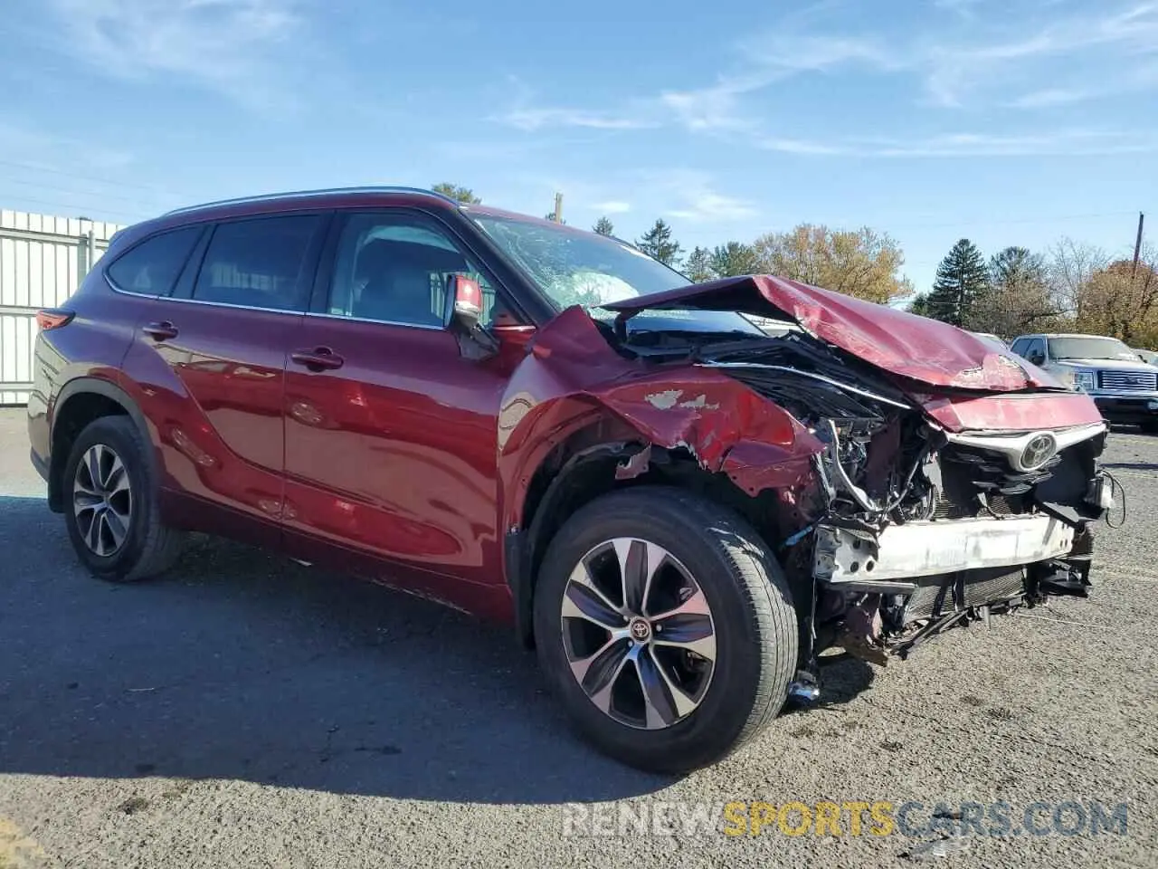4 Photograph of a damaged car 5TDGZRBHXMS094774 TOYOTA HIGHLANDER 2021