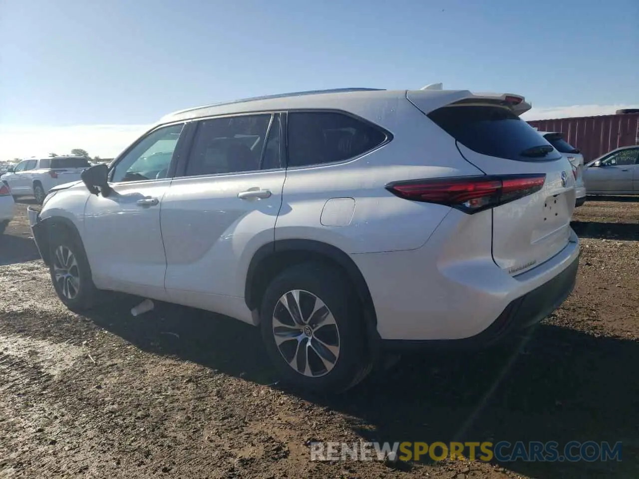2 Photograph of a damaged car 5TDGZRBHXMS095391 TOYOTA HIGHLANDER 2021