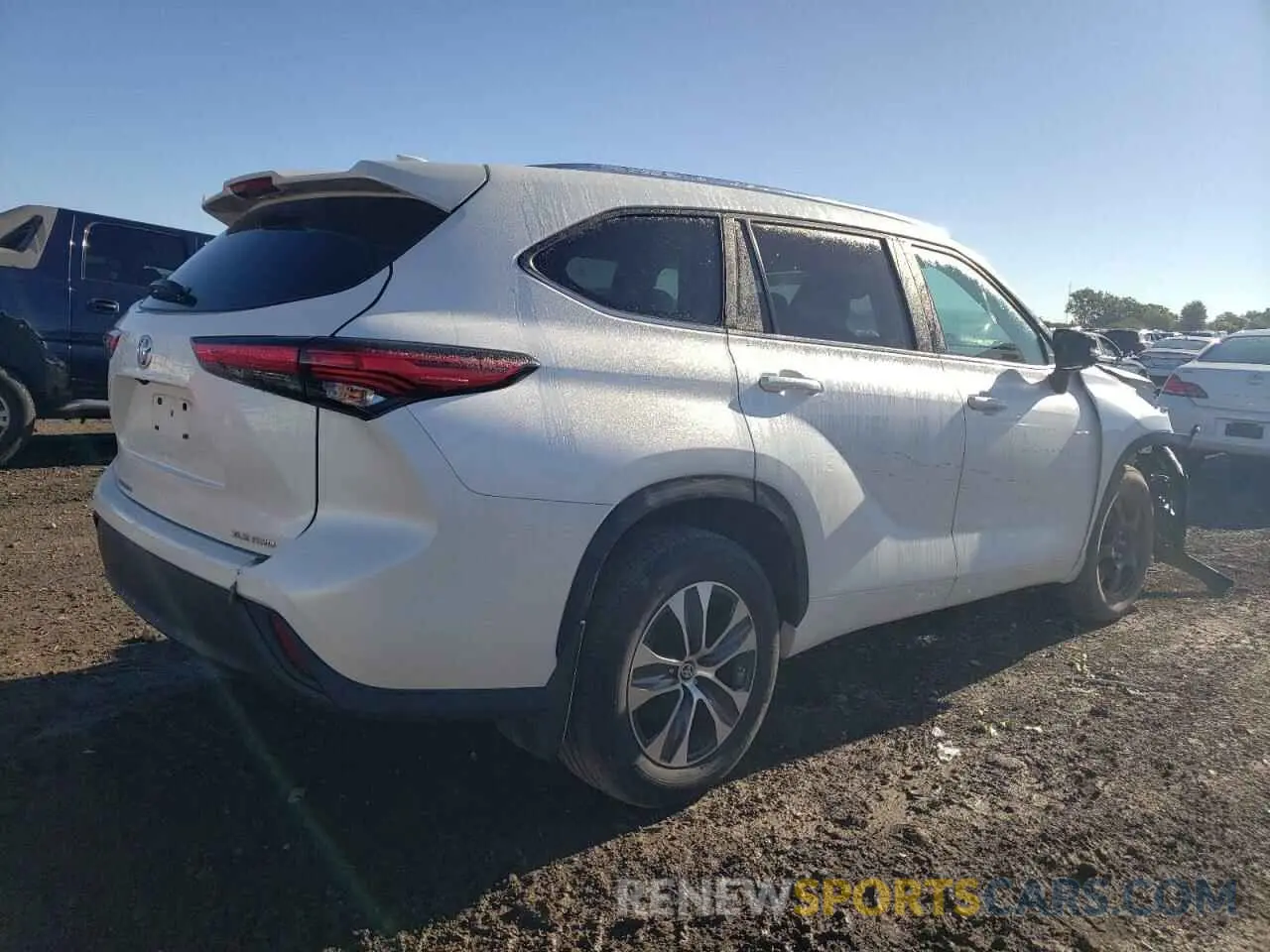 3 Photograph of a damaged car 5TDGZRBHXMS095391 TOYOTA HIGHLANDER 2021
