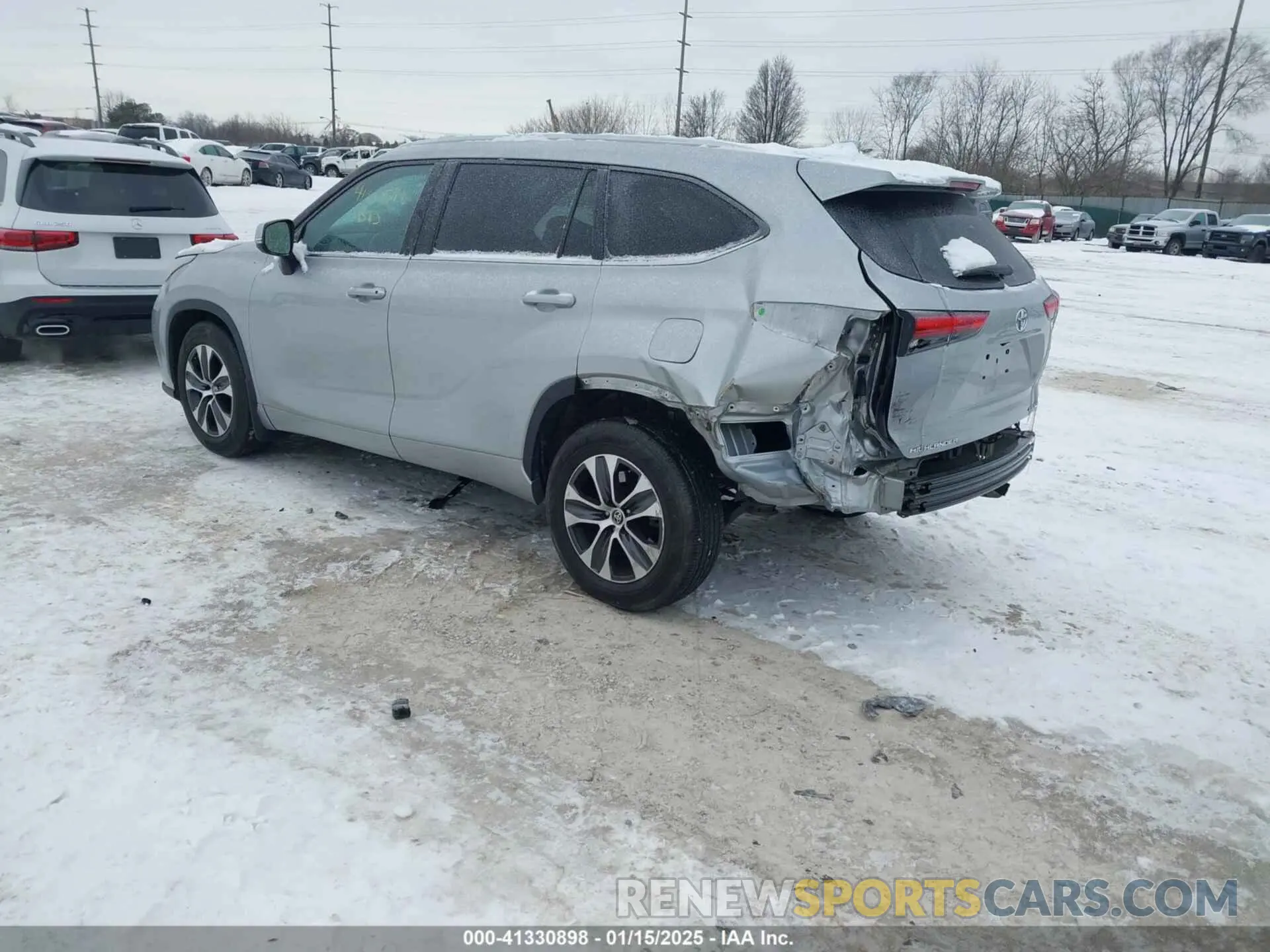 3 Photograph of a damaged car 5TDGZRBHXMS543600 TOYOTA HIGHLANDER 2021