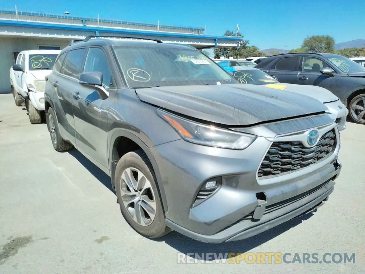 1 Photograph of a damaged car 5TDHARAH2MS508062 TOYOTA HIGHLANDER 2021