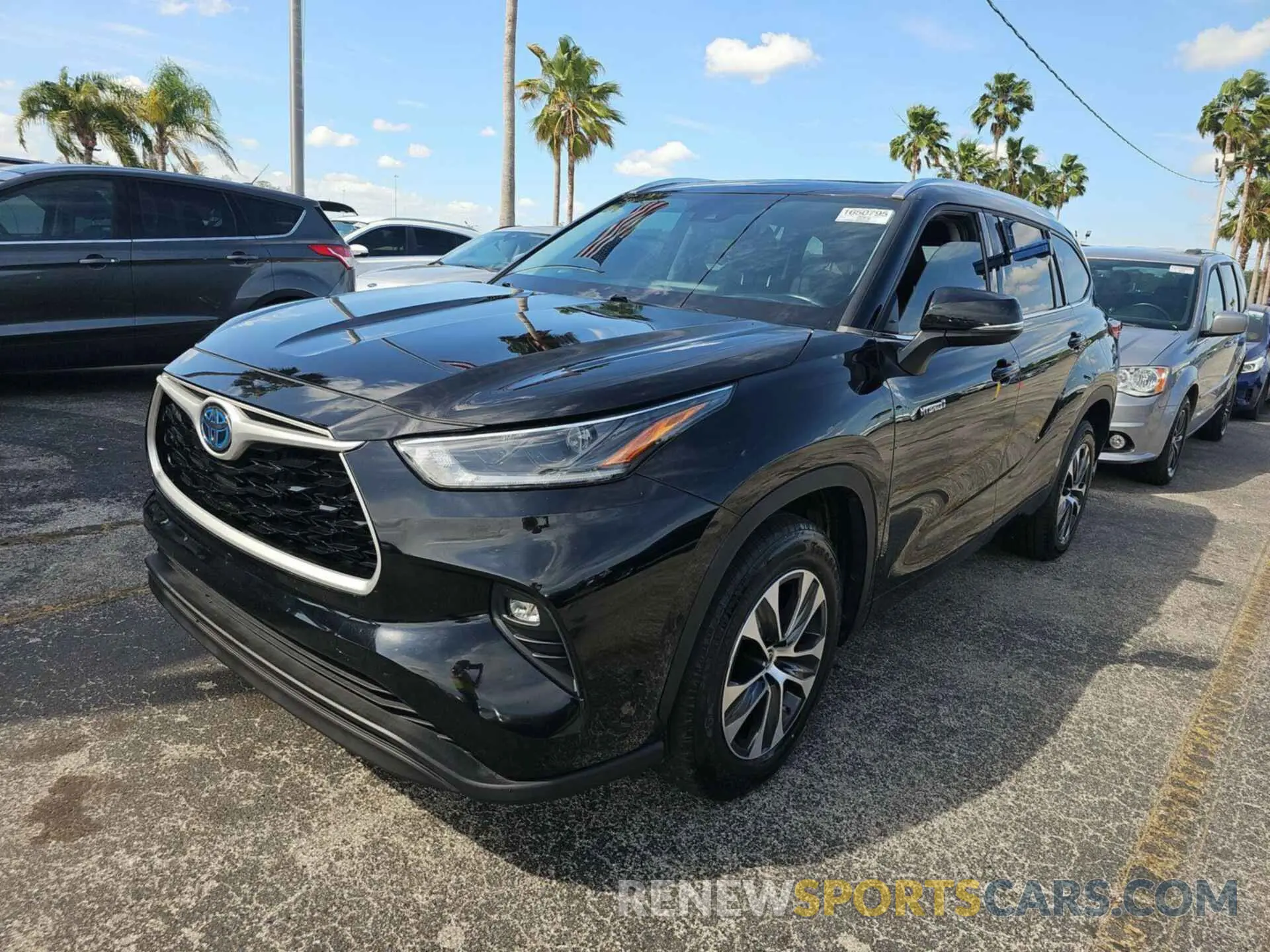 7 Photograph of a damaged car 5TDHARAH6MS012049 TOYOTA HIGHLANDER 2021