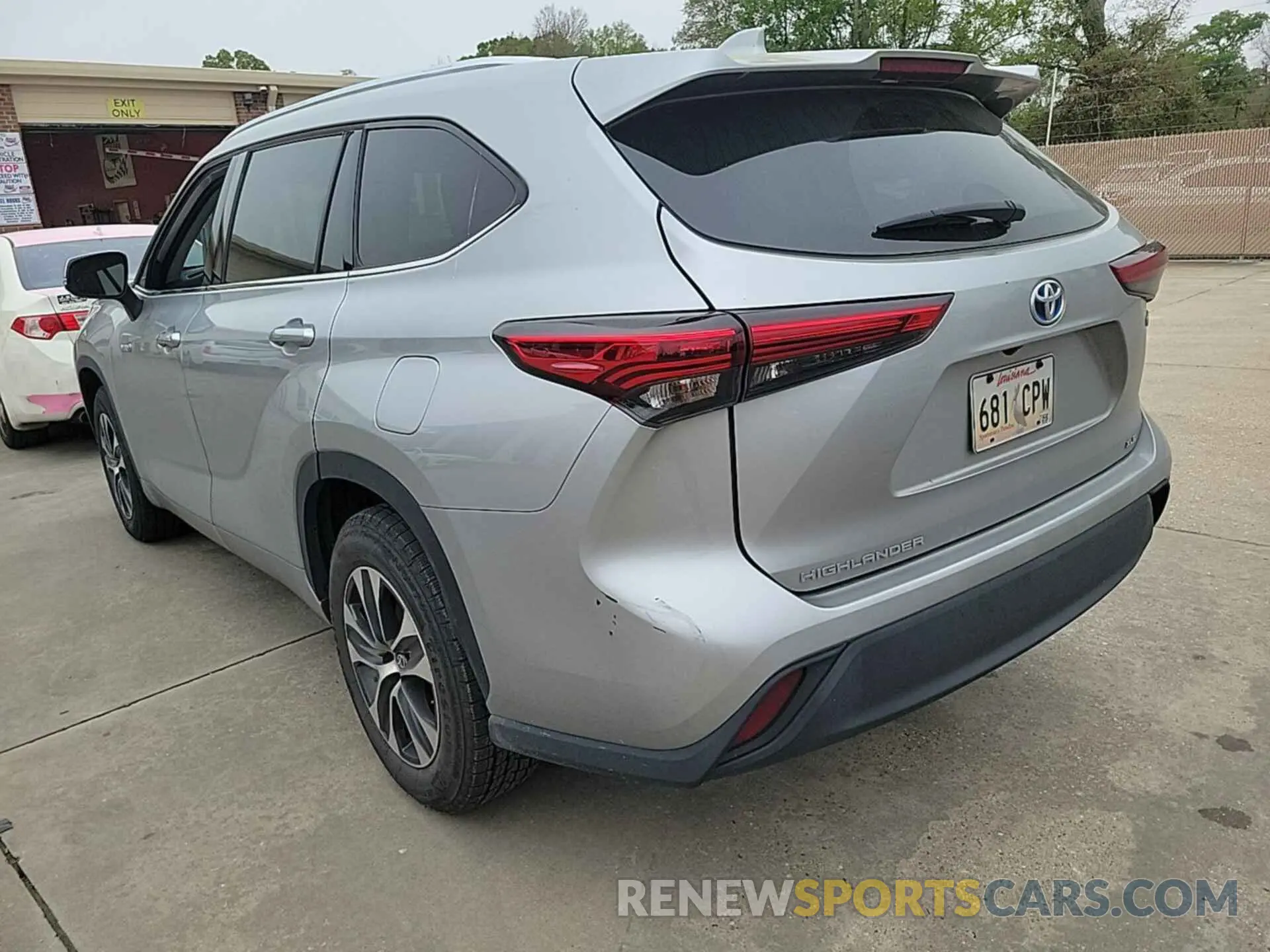 21 Photograph of a damaged car 5TDHARAH8MS509152 TOYOTA HIGHLANDER 2021