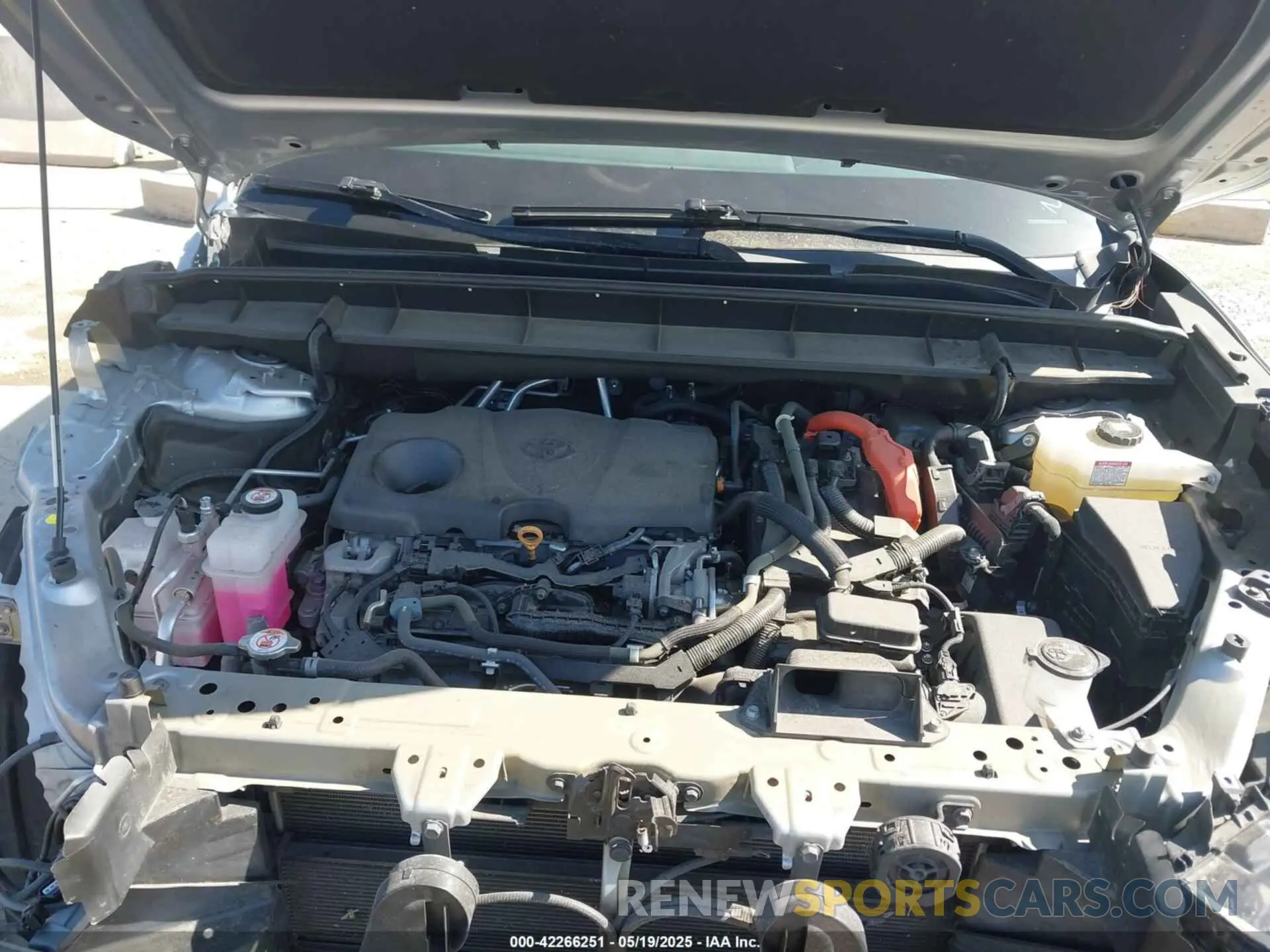 10 Photograph of a damaged car 5TDHBRCH0MS517918 TOYOTA HIGHLANDER 2021