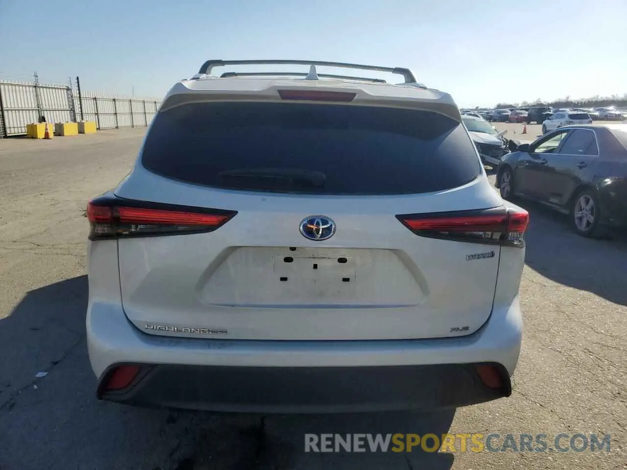 6 Photograph of a damaged car 5TDHBRCH3MS532560 TOYOTA HIGHLANDER 2021