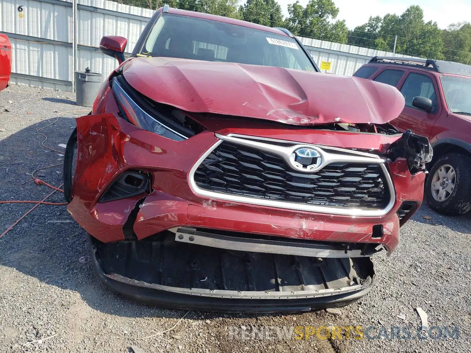 9 Photograph of a damaged car 5TDHBRCH4MS520594 TOYOTA HIGHLANDER 2021